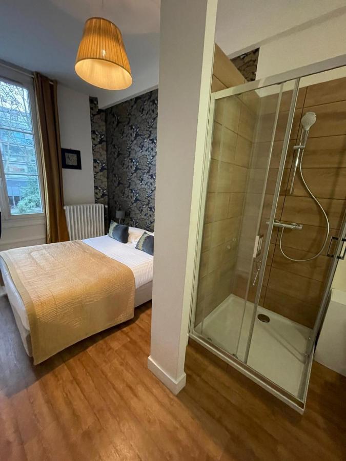 Hotel Val De Loire Тур Экстерьер фото