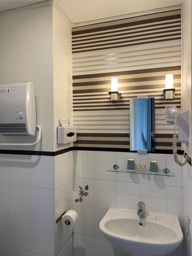 Hotel Val De Loire Тур Экстерьер фото