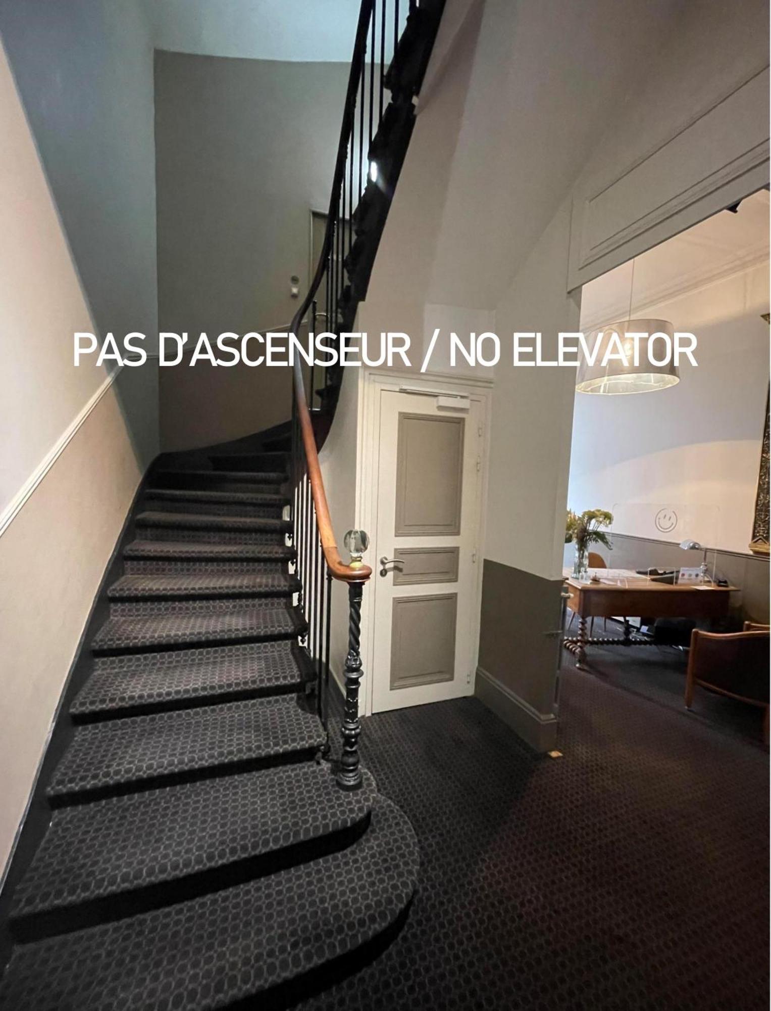 Hotel Val De Loire Тур Экстерьер фото
