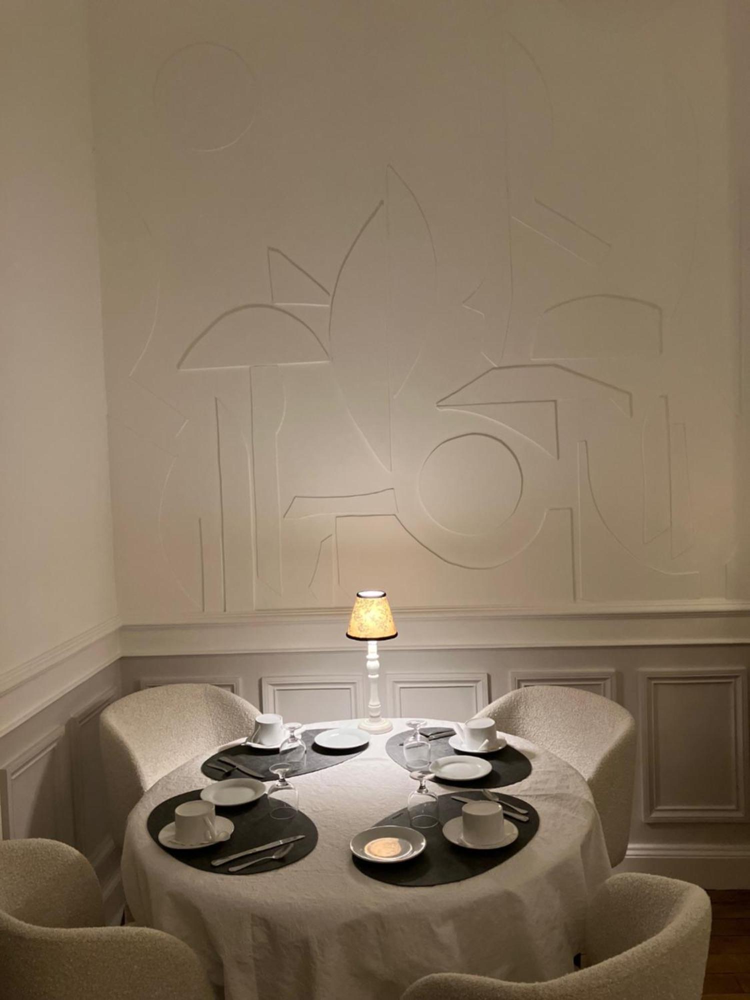 Hotel Val De Loire Тур Экстерьер фото