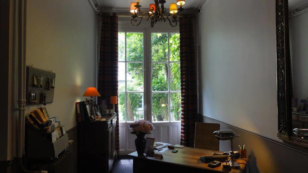 Hotel Val De Loire Тур Экстерьер фото